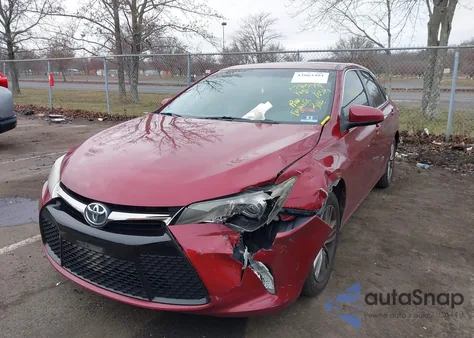 2015 Toyota Camry Se z USA, uszkodzony, nr VIN 4T1BF1FK9FU991847